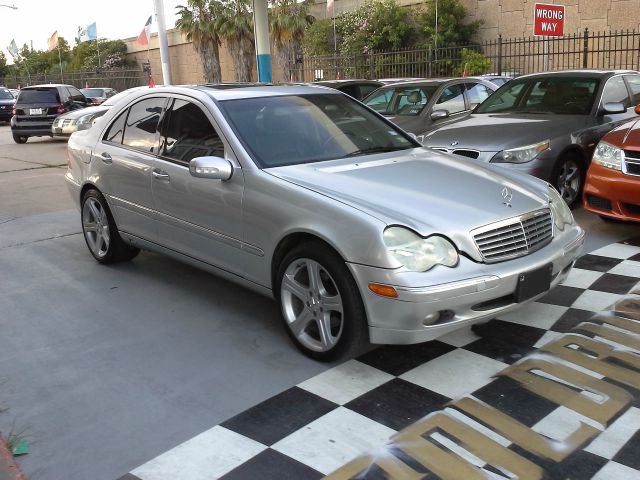 Mercedes-Benz C-Class 2001 photo 2