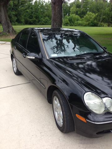 Mercedes-Benz C-Class 3.2 TL - Extra Sharp Sedan