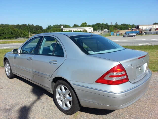 Mercedes-Benz C-Class 2001 photo 8