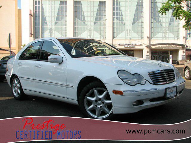 Mercedes-Benz C-Class 2001 photo 26