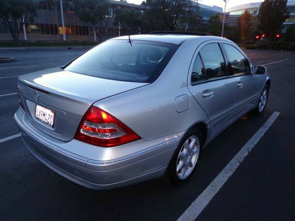 Mercedes-Benz C-Class 2002 photo 1