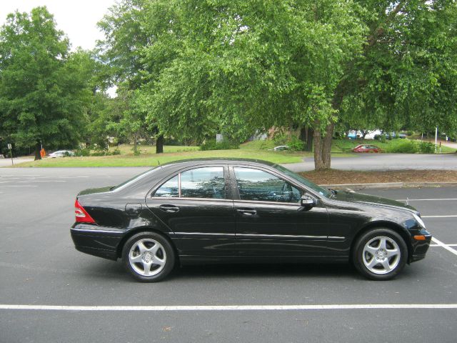 Mercedes-Benz C-Class 2002 photo 1