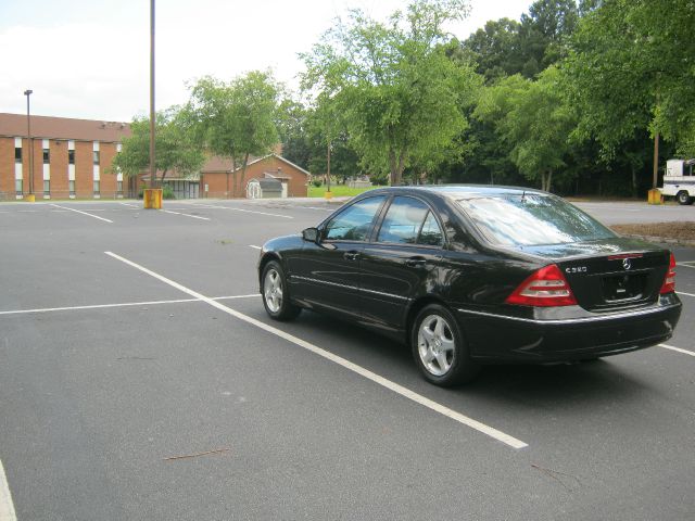 Mercedes-Benz C-Class 2002 photo 3