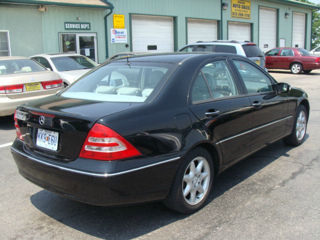 Mercedes-Benz C-Class 2002 photo 3