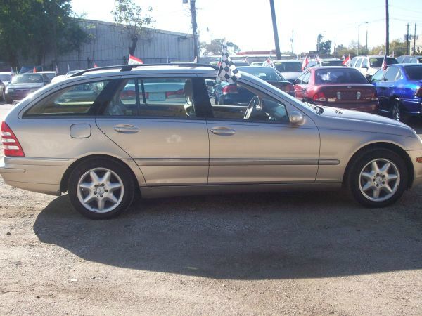 Mercedes-Benz C-Class 2002 photo 1