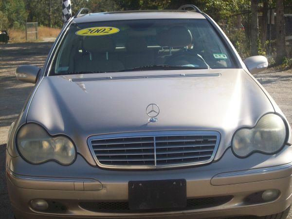 Mercedes-Benz C-Class 2002 photo 2