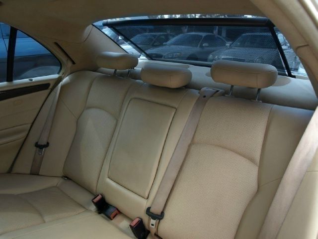 Mercedes-Benz C-Class 2002 photo 3