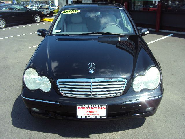 Mercedes-Benz C-Class 2002 photo 2