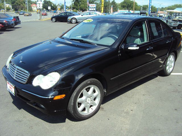 Mercedes-Benz C-Class 2002 photo 4