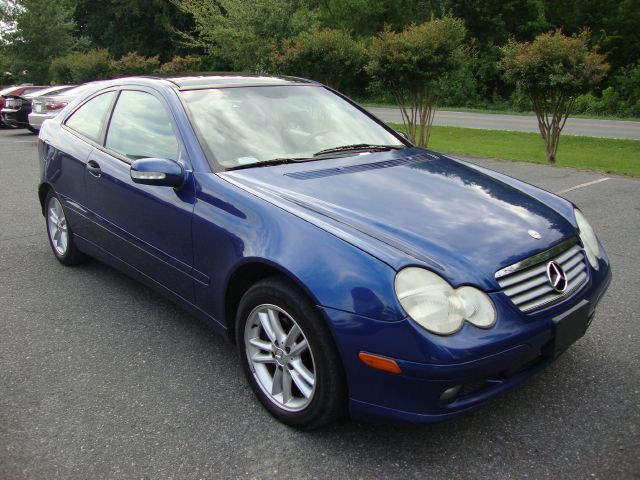 Mercedes-Benz C-Class 2002 photo 4