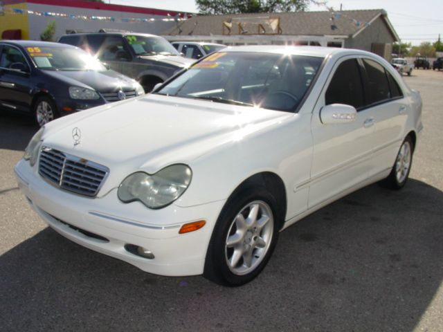 Mercedes-Benz C-Class 2002 photo 4