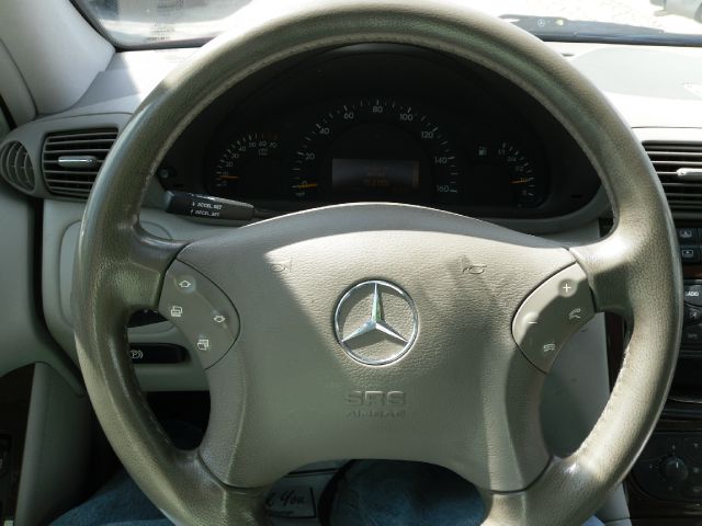 Mercedes-Benz C-Class 2002 photo 57