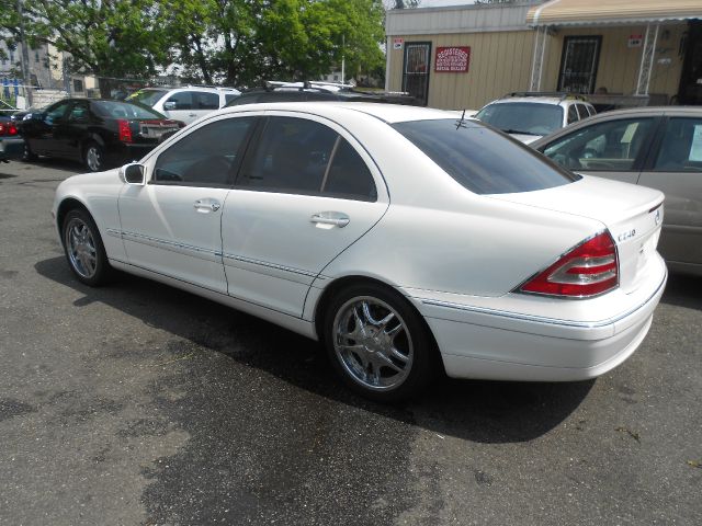 Mercedes-Benz C-Class 2002 photo 13