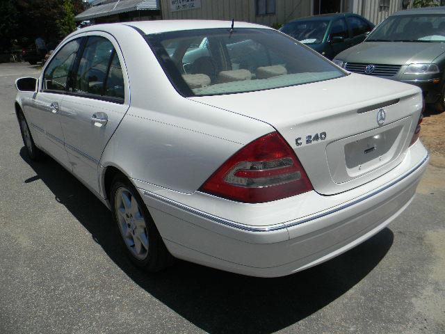 Mercedes-Benz C-Class 2002 photo 3