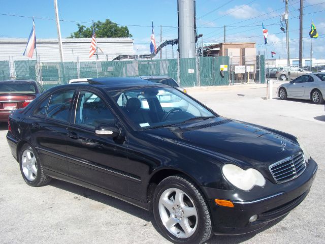 Mercedes-Benz C-Class E-350 Super Duty 158 WB DRW Sedan