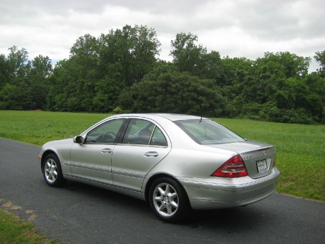 Mercedes-Benz C-Class 2002 photo 11