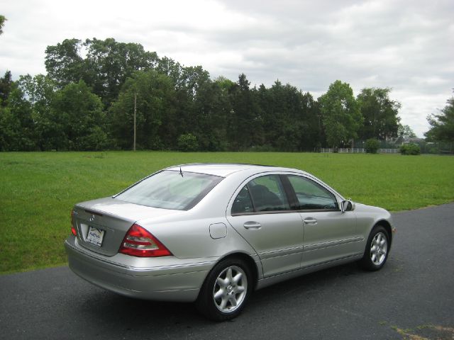 Mercedes-Benz C-Class 2002 photo 4