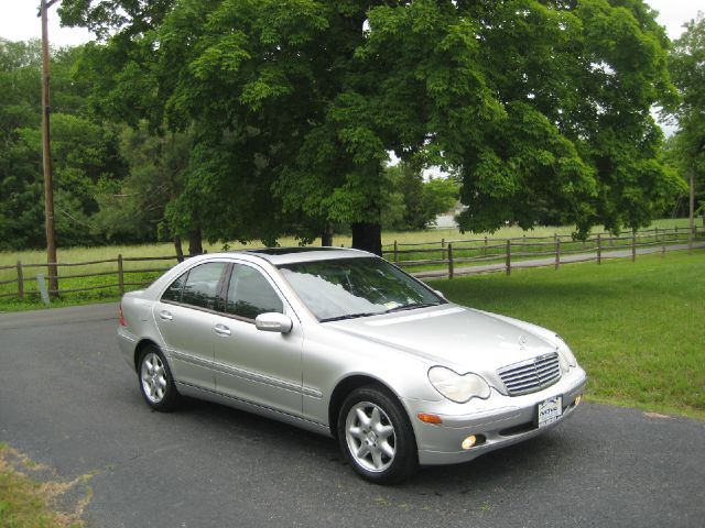 Mercedes-Benz C-Class 2002 photo 6