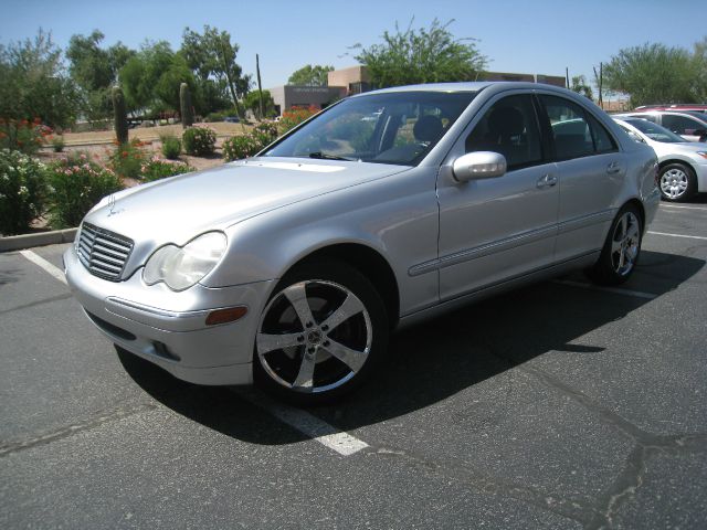 Mercedes-Benz C-Class 2002 photo 1