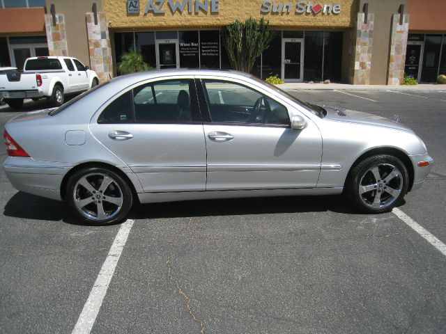 Mercedes-Benz C-Class 2002 photo 15