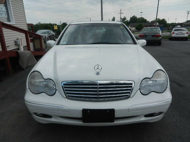 Mercedes-Benz C-Class E-350 Super Duty 158 WB DRW Sedan