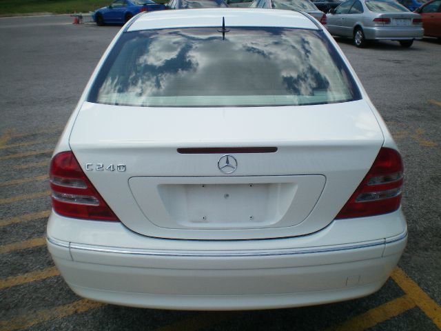 Mercedes-Benz C-Class 2002 photo 1