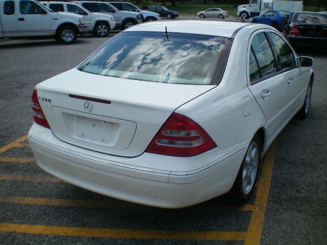 Mercedes-Benz C-Class 2002 photo 4