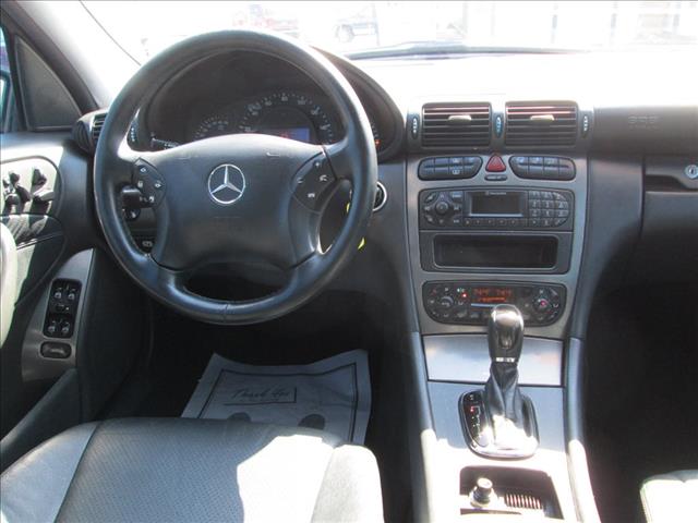 Mercedes-Benz C-Class 2002 photo 5