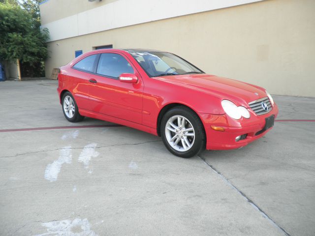 Mercedes-Benz C-Class 2002 photo 1