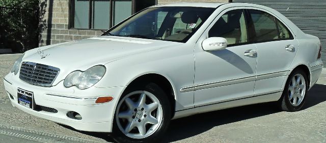 Mercedes-Benz C-Class 2002 photo 21