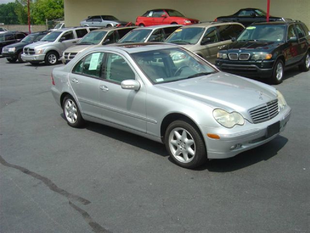 Mercedes-Benz C-Class 2002 photo 4