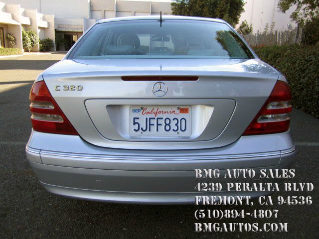 Mercedes-Benz C-Class 2002 photo 3