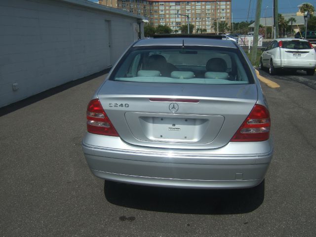 Mercedes-Benz C-Class 2002 photo 2