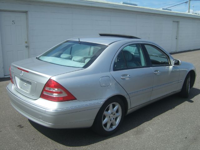 Mercedes-Benz C-Class 2002 photo 6