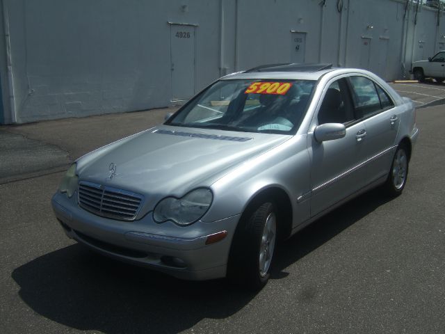 Mercedes-Benz C-Class 2002 photo 8