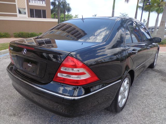 Mercedes-Benz C-Class 2002 photo 16