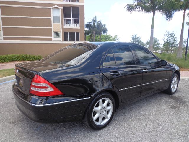 Mercedes-Benz C-Class 2002 photo 53