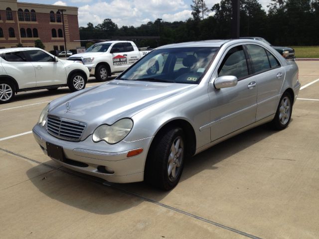 Mercedes-Benz C-Class 2003 photo 29