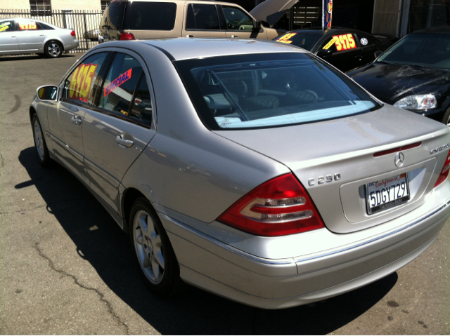 Mercedes-Benz C-Class 2003 photo 1