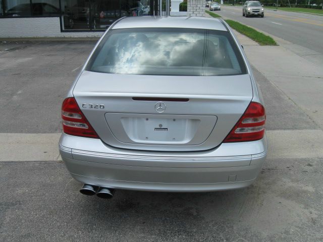 Mercedes-Benz C-Class 2003 photo 4