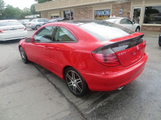 Mercedes-Benz C-Class 2003 photo 9