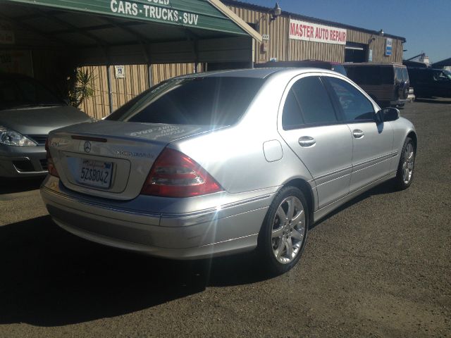 Mercedes-Benz C-Class 2003 photo 1