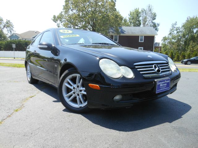 Mercedes-Benz C-Class 2003 photo 2