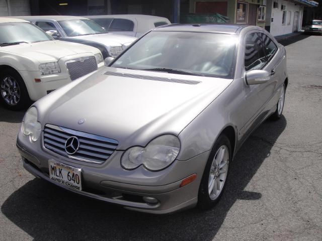 Mercedes-Benz C-Class 2003 photo 2