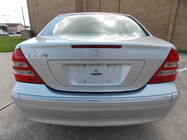 Mercedes-Benz C-Class 2003 photo 1