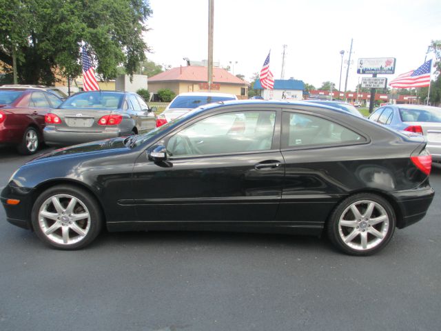 Mercedes-Benz C-Class 2003 photo 1