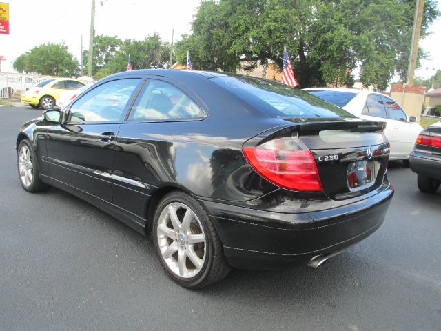 Mercedes-Benz C-Class 2003 photo 10