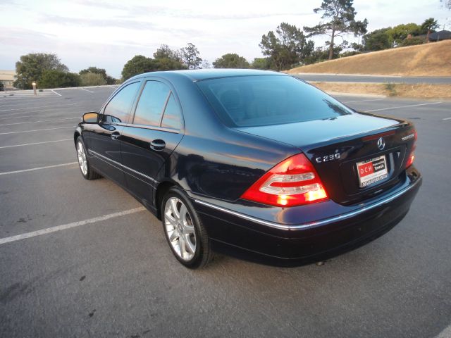 Mercedes-Benz C-Class 2003 photo 1