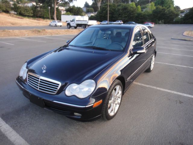 Mercedes-Benz C-Class 2003 photo 3