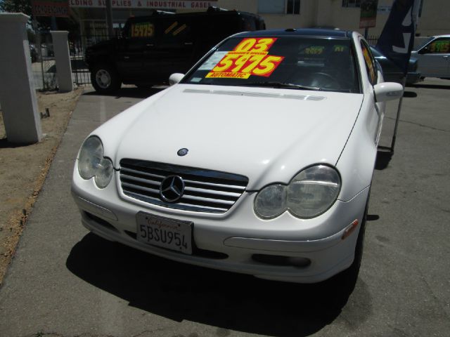 Mercedes-Benz C-Class 2003 photo 3